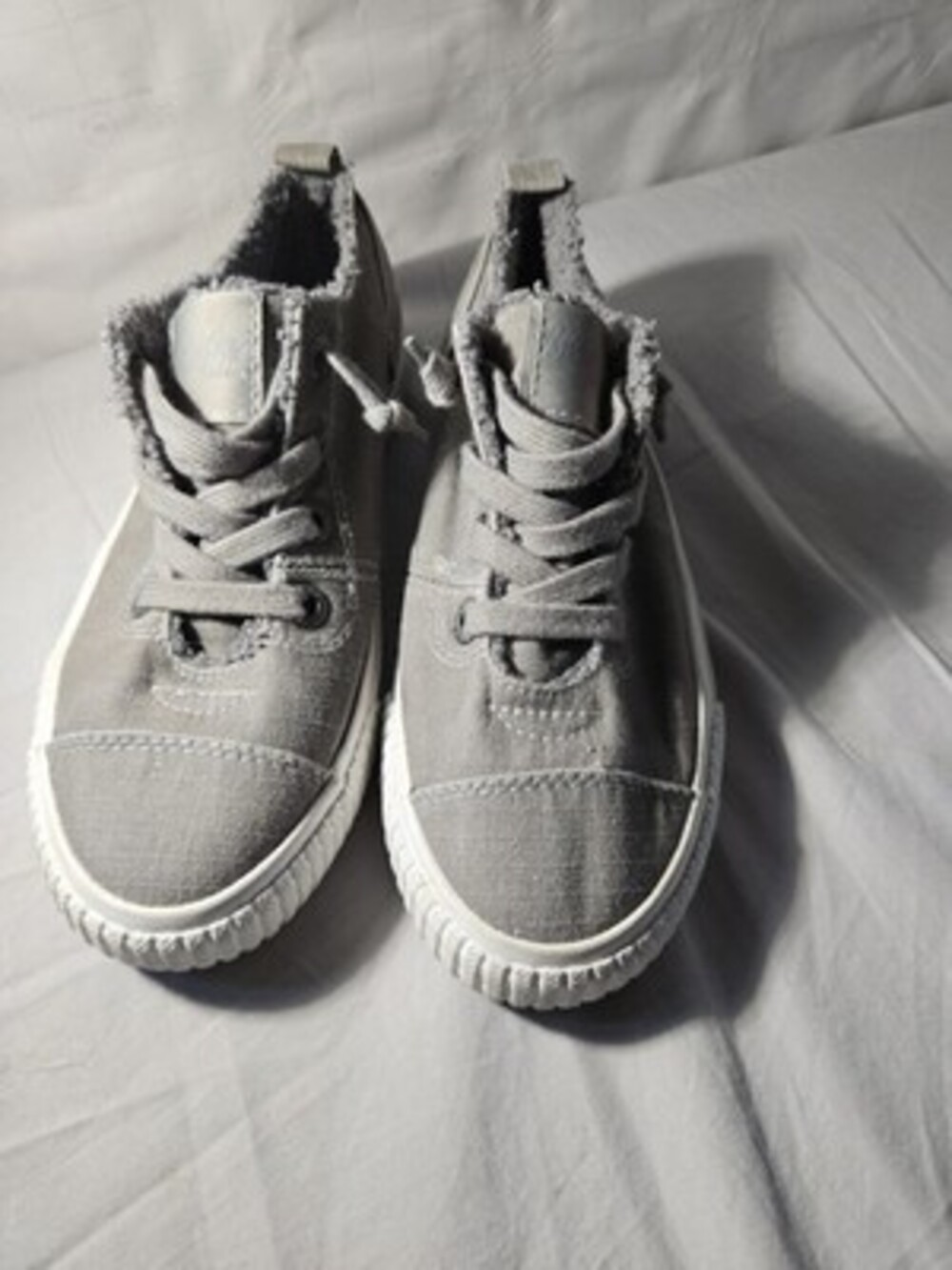 Blowfish Malibu Grey Size 7.5 Shoes